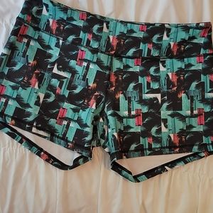 Born primitive shorts